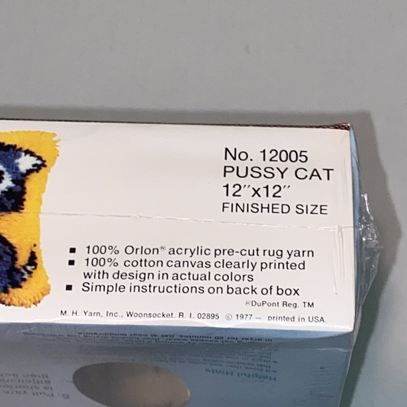 M And H Yarn Inc. New Vintage Latch Hook Kit with Cat Design - Picture 5 of 5